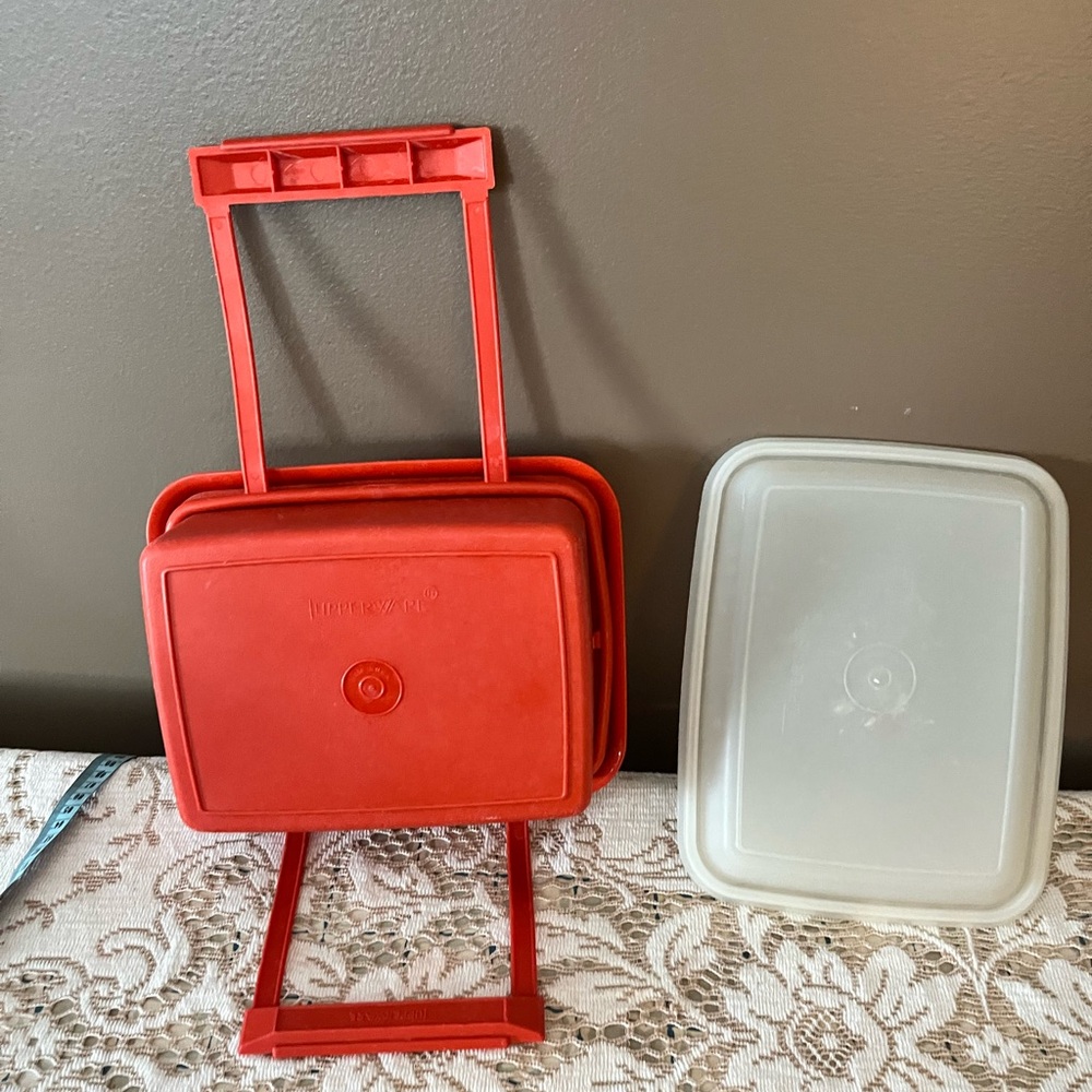 Tupperware Paprika Pack N Carry Lunch Box Set Storage & 2 containers. - Picture 7 of 9